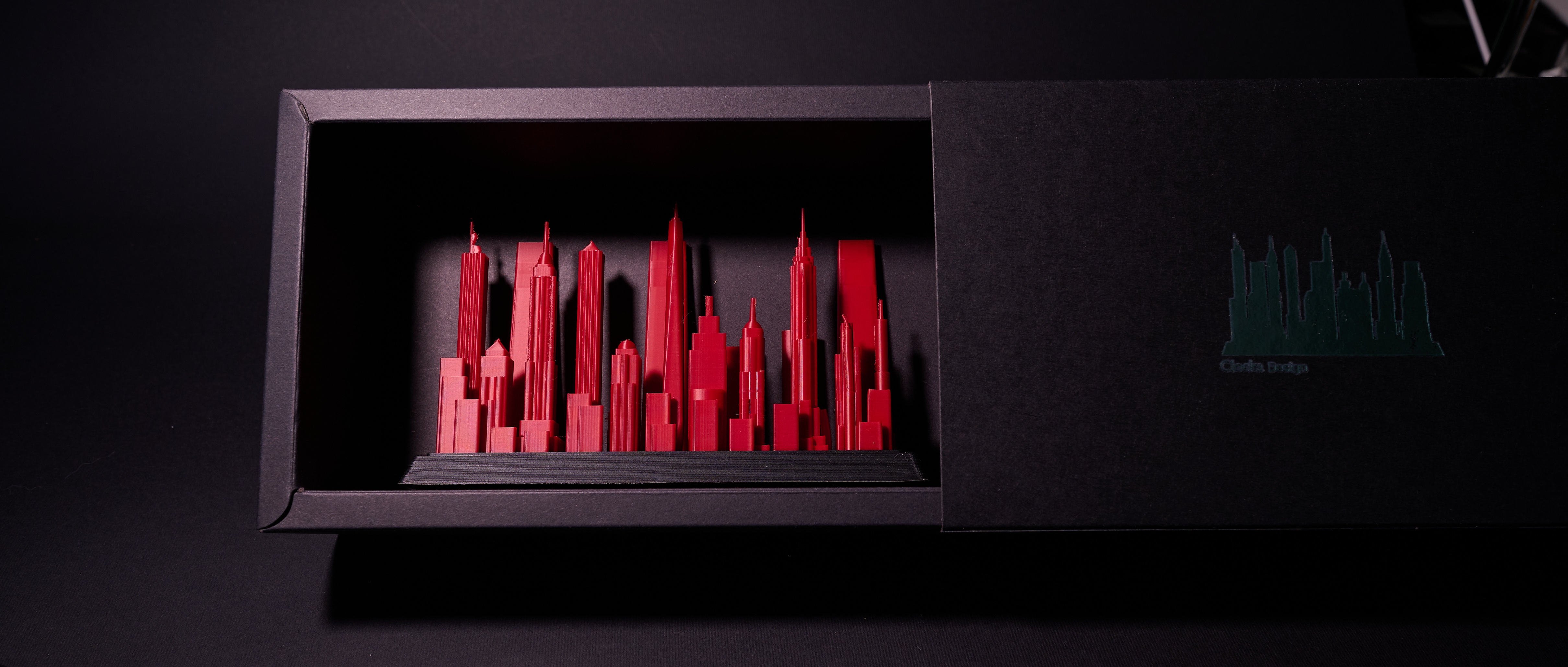 Packaging for New York-style skylines, detail 2