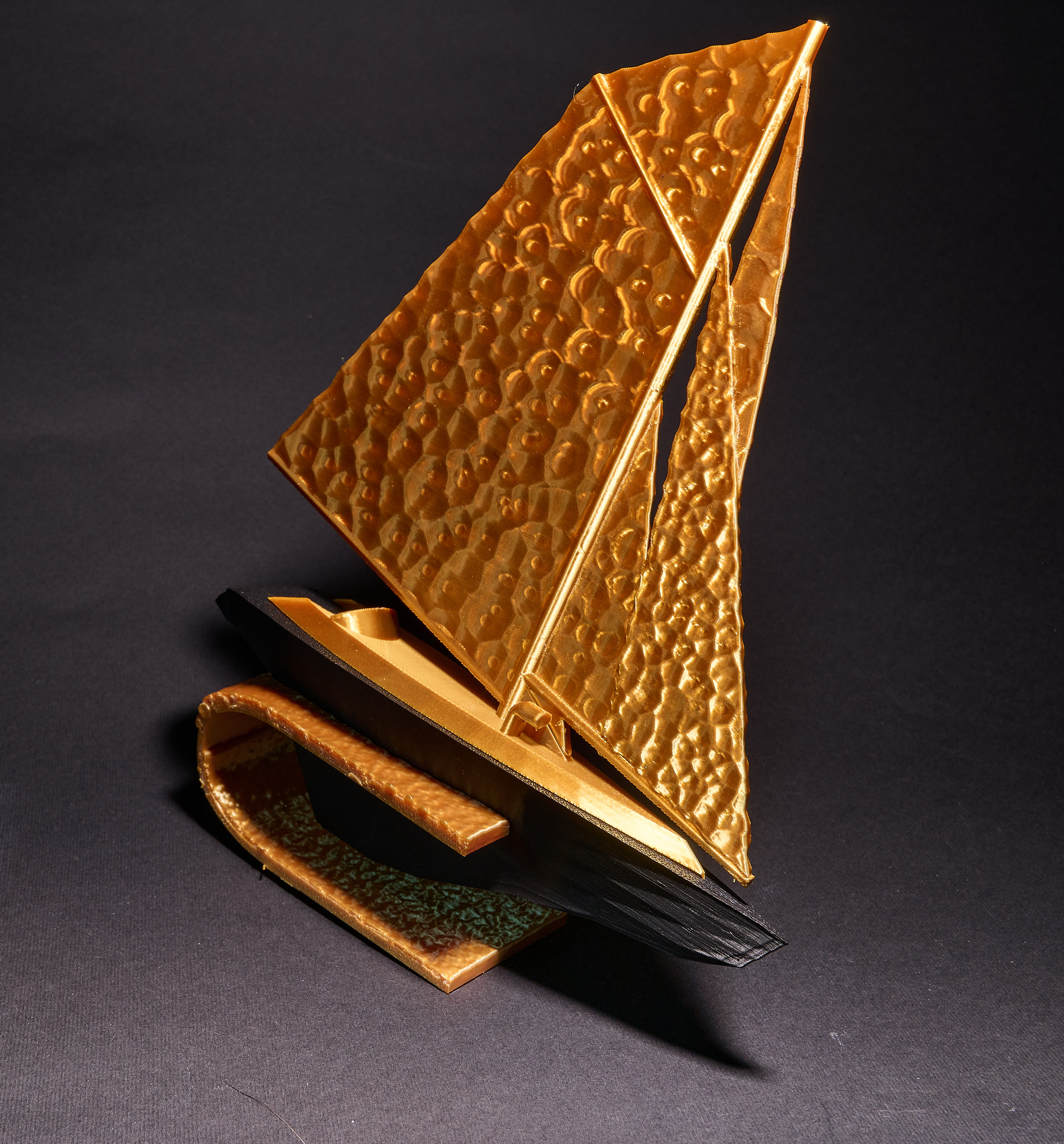 Cutter Wind Gold, detail 2