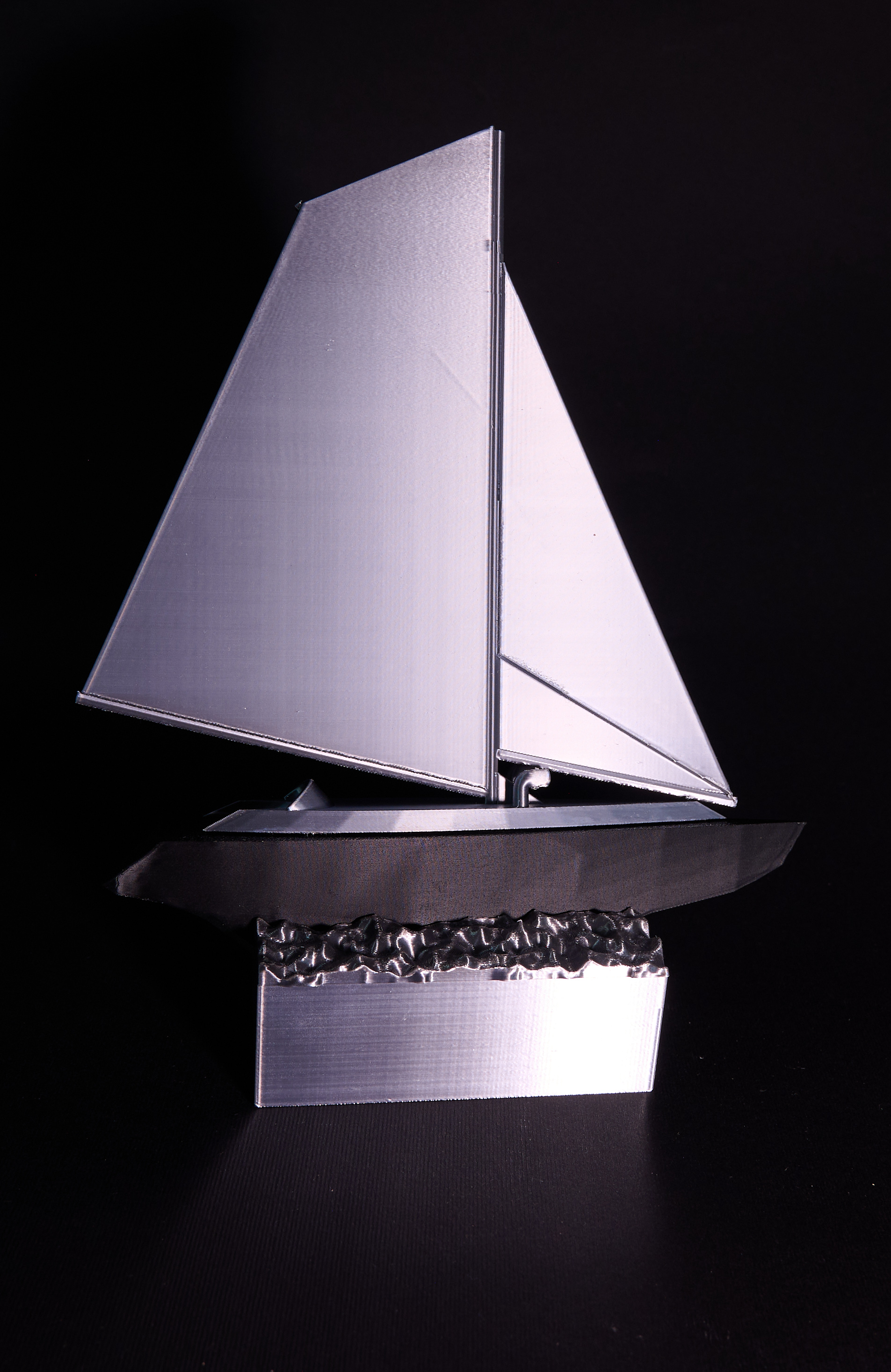 Sailboat Flat Silver, detail 1