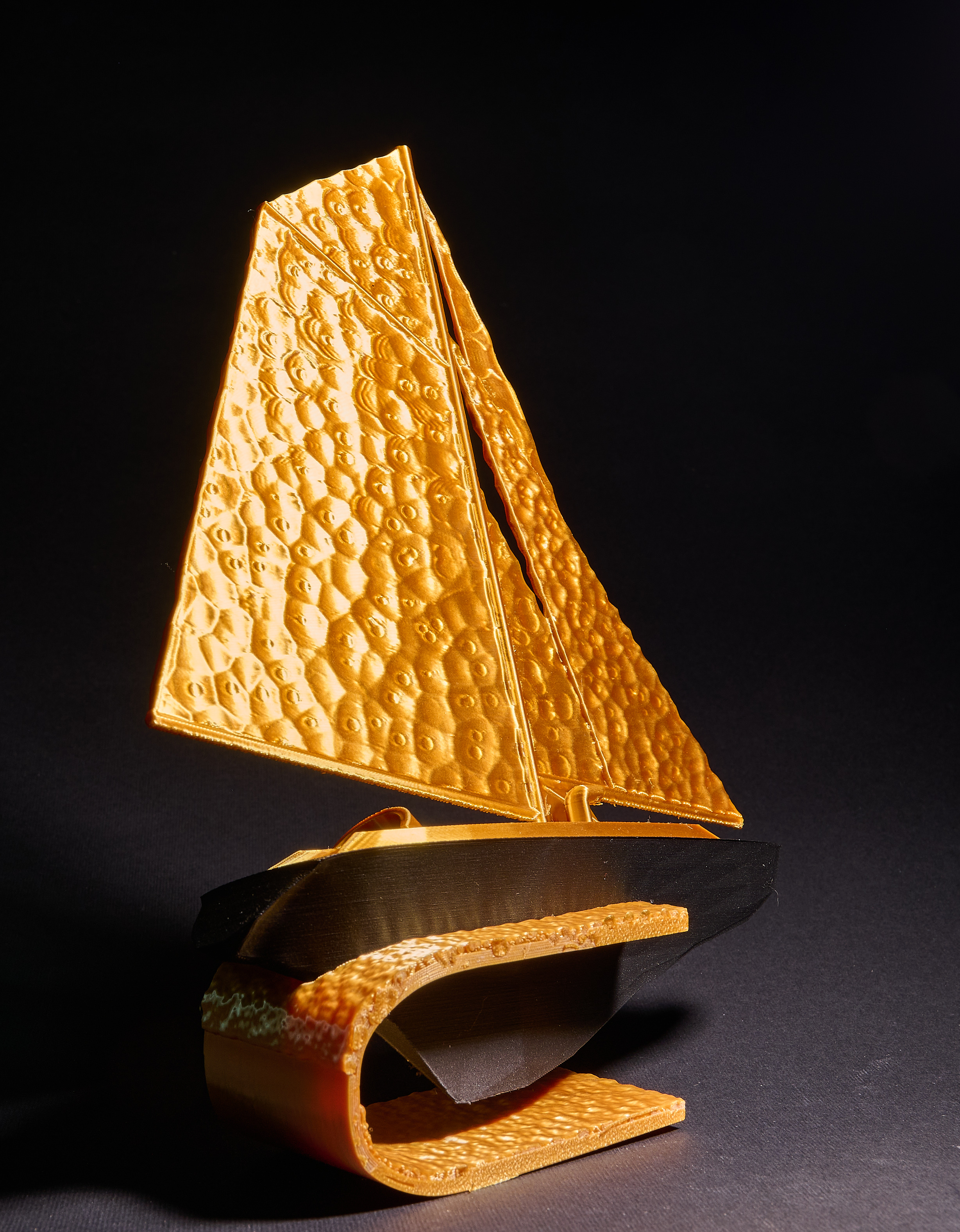 Wave, gold variant detail 2